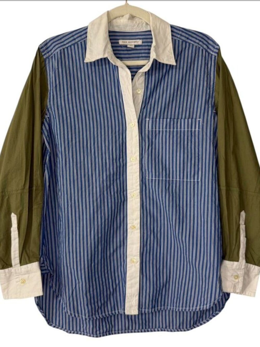 Free Assembly 100% Cotton Blue Striped Button-Up With Green Sleeves Size XS - Picture 2 of 6